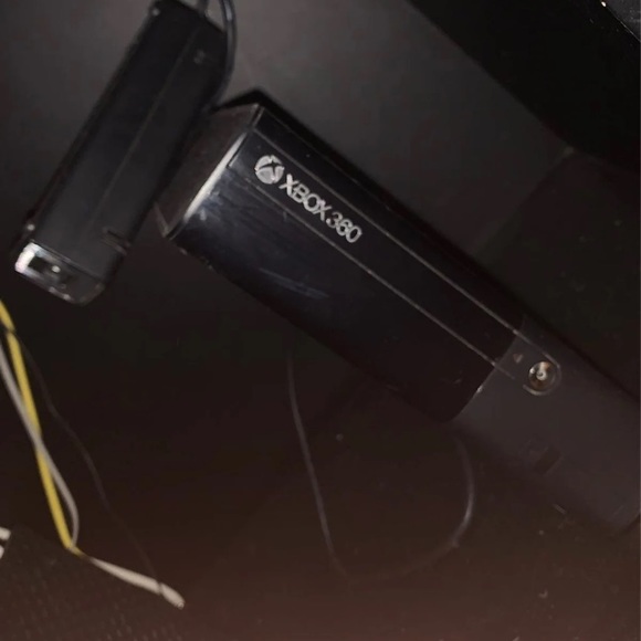 Xbox 360 - Picture 6 of 8